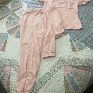 Scrubs M/L never worn